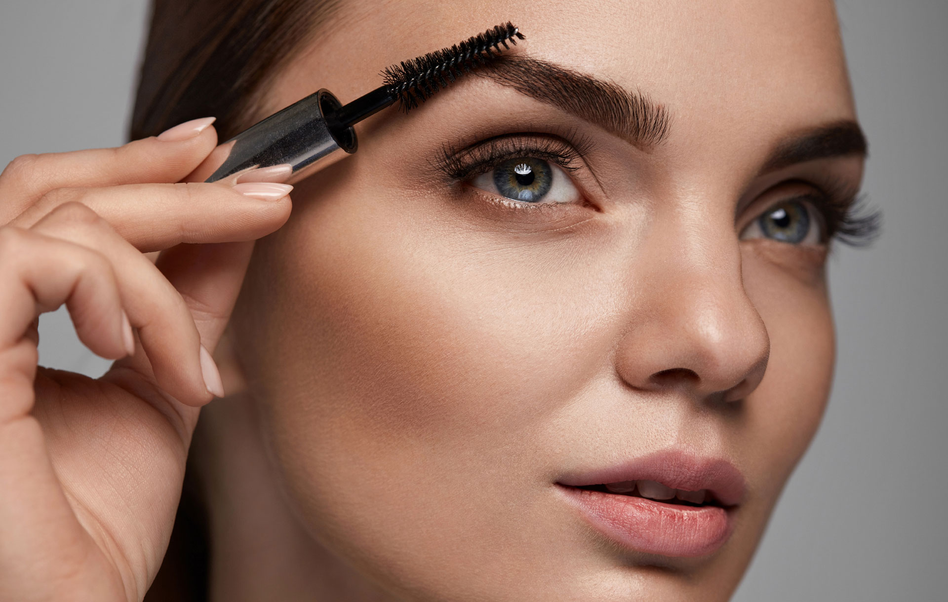 bold brows and extremely nude lips
